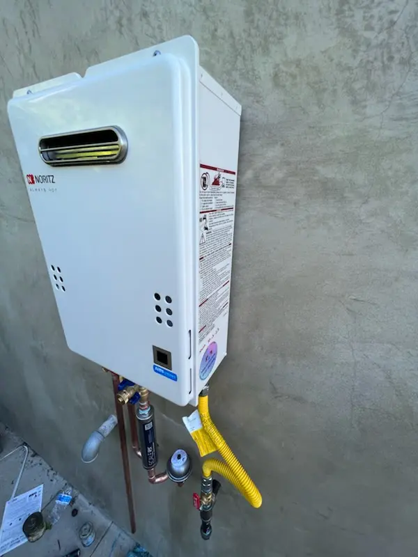 Tankless water heater installation for Huntington Park homes